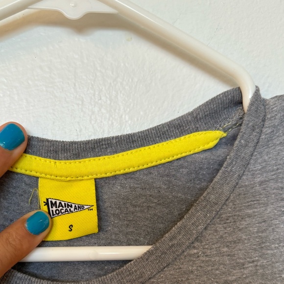 [Free add on item] Pokémon Pikachu t-shirt - Picture 2 of 3